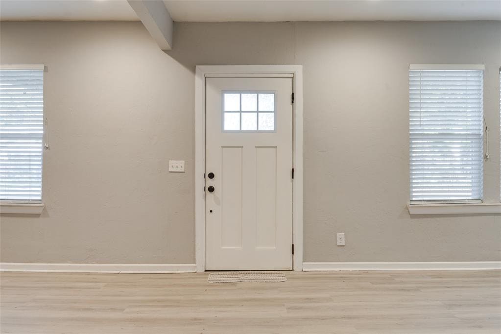 832 NW 35th Street, photo 6